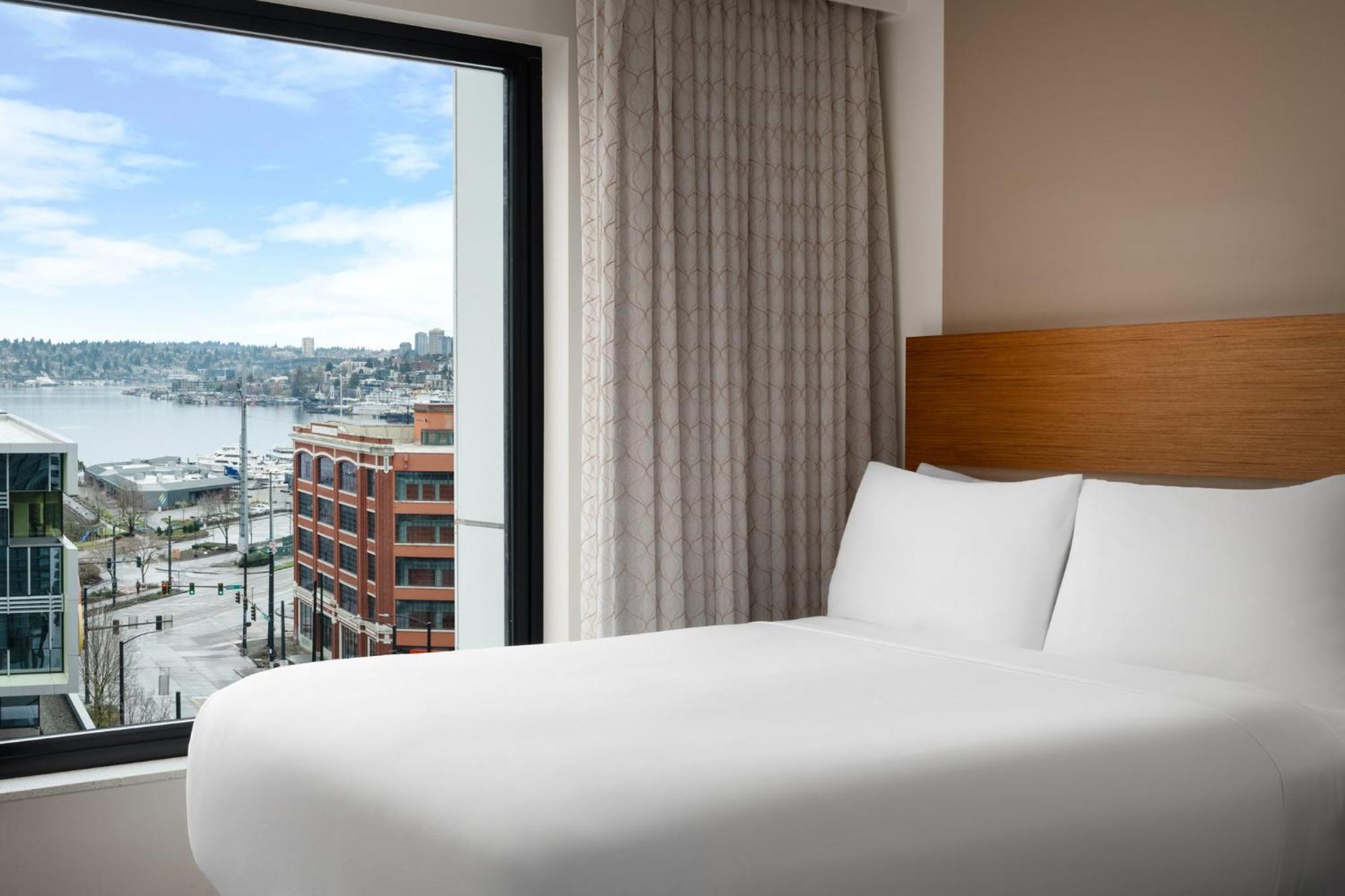Standard Queen Room with Two Queen Beds and City View